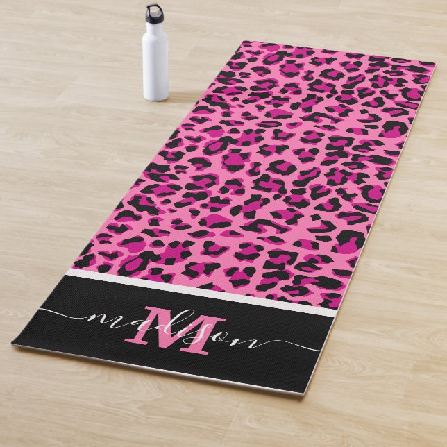 Leopard-Monogramm für Tiere rosa Yogamatte (Beispiel)