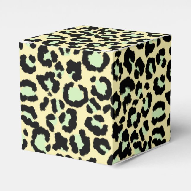Leopard Muster in Mint Green über Hafermehl Geschenkschachtel (Vorderseite)
