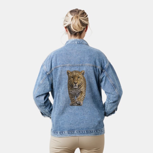 Leopard nähert sich jeansjacke (Modell)