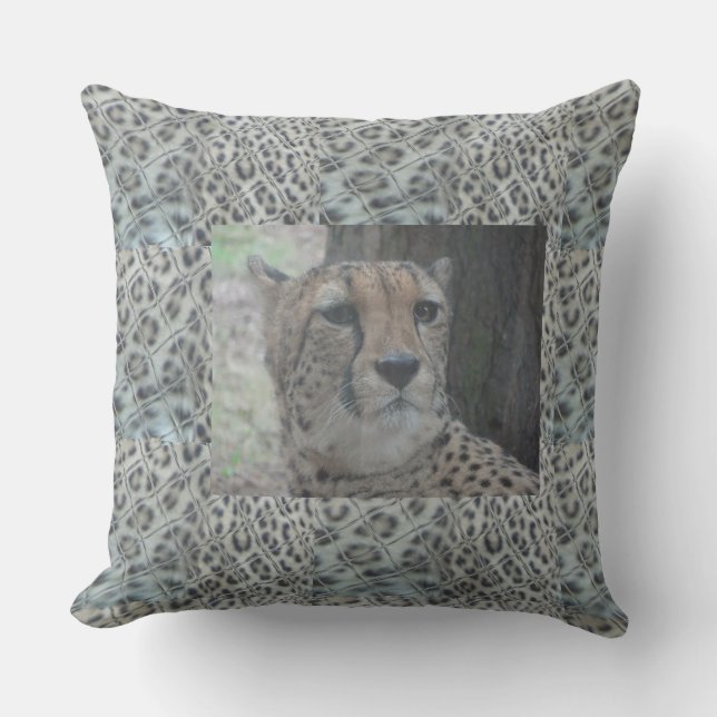 Leopard Pattern Throw Kissen (Vorderseite)