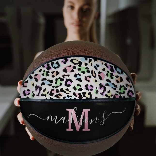 Leopard Print Monogram Name Girl Basketball (Von Creator hochgeladen)