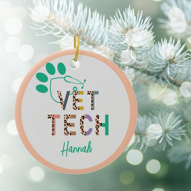 Leopard Print Vet Tech Stethoskop mit Name Keramik Ornament (Von Creator hochgeladen)