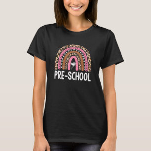 Leopard-Regenbogenlehrer vor der Schule T-Shirt