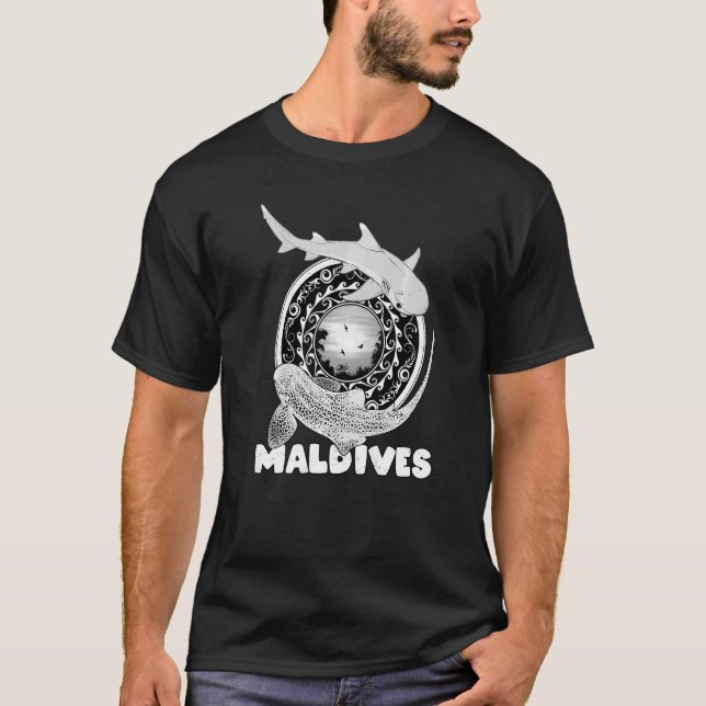 Leopard Shark Whitetip Reef Shark Maldives Tauchen T-Shirt (Vorderseite)
