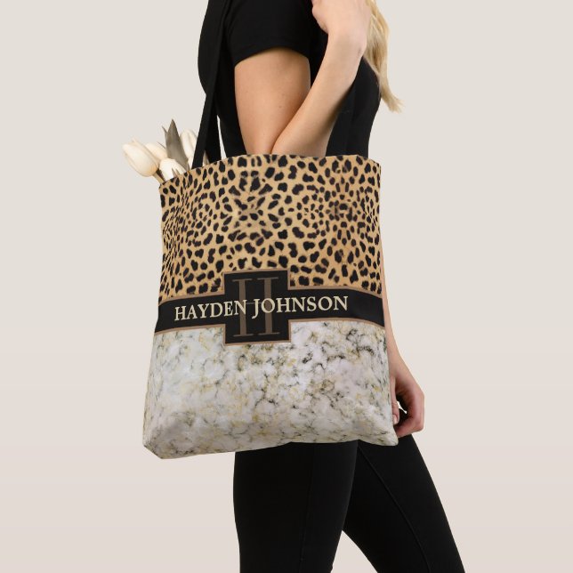 Leopard-Stellen-Marmor-Monogramm (Von Nahem)