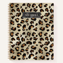 Leopard-Tierdruck mit schwarzer Faux-Folie und Nam