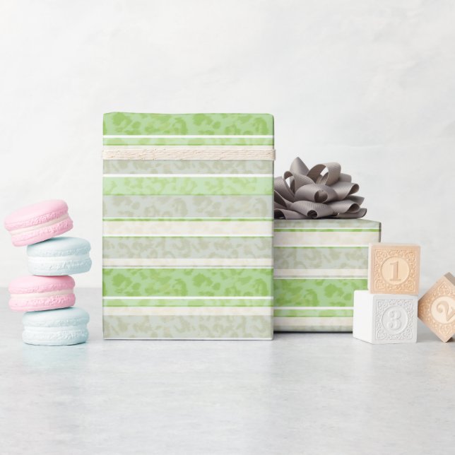 Leopardendruck auf gestreiftem Hintergrund Geschenkpapier (Babyparty)