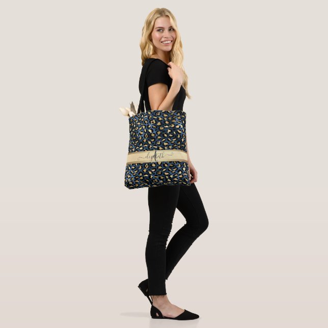 Leopardenmuster Schwarz Bronze Monogramm (Am Model)
