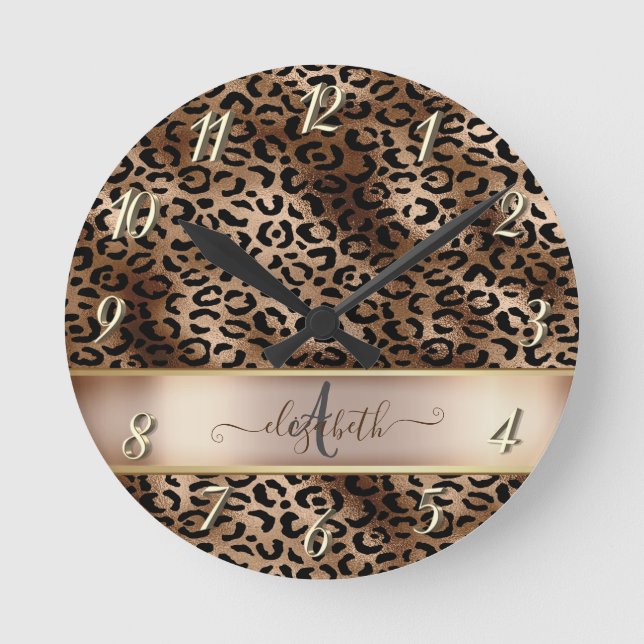 Leopardenmuster Schwarz Bronze Monogramm Runde Wanduhr (Vorderseite)