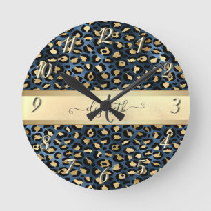 Leopardenmuster Schwarz Bronze Monogramm Runde Wanduhr