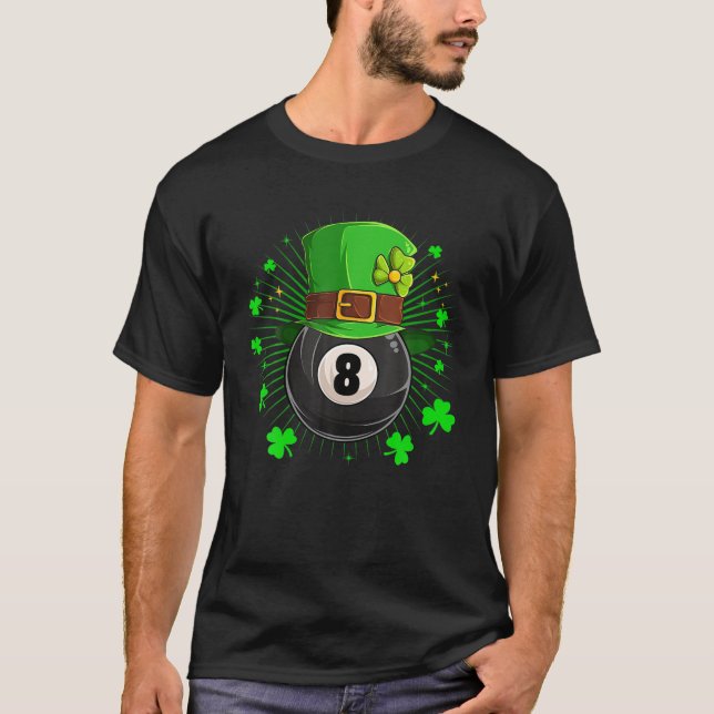 Leprechaun Billiards Ball St Patricks Day Kleeblat T-Shirt (Vorderseite)