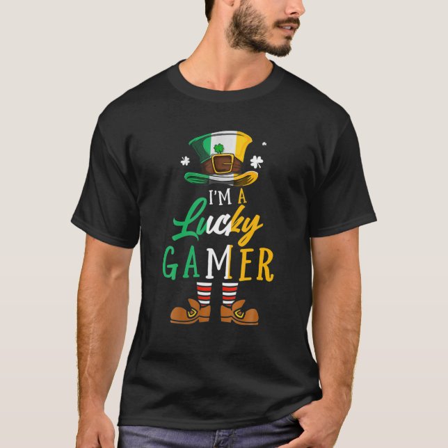 Leprechaun Ich bin ein Glückspilz Gamer Happy St.  T-Shirt (Vorderseite)