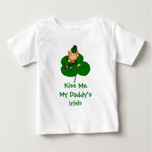 Leprechaun Kleeblatt - Kiss Me My Daddy's Irish Baby T-shirt