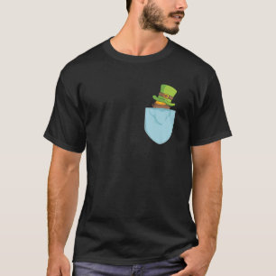 Leprechoun versteckt sich in der Tasche, Saint Pat T-Shirt