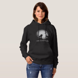 Lerne allein zu kämpfen – Löwe im Mondlicht Hoodie