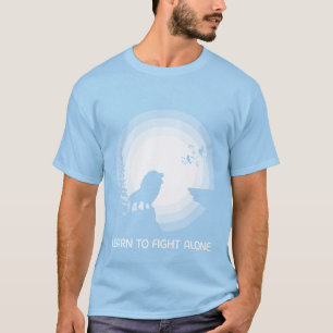Lerne allein zu kämpfen – Löwe im Mondlicht T-Shirt