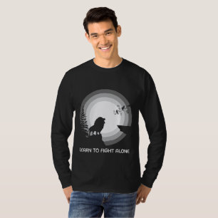 Lerne allein zu kämpfen – Löwe unter Mondlicht Tri T-Shirt