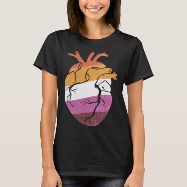 Lesben-Stolz-Herzflagge T-Shirt (Vorderseite)