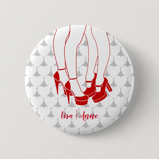 Lesbenpaar küsst am Valentinstag Button (Vorderseite)