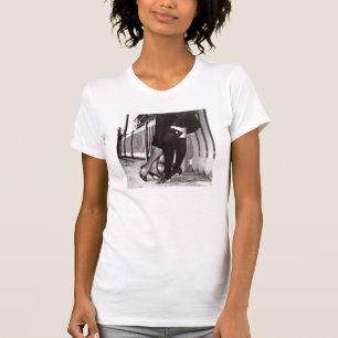 Lesbische Beine küssen T-Shirt