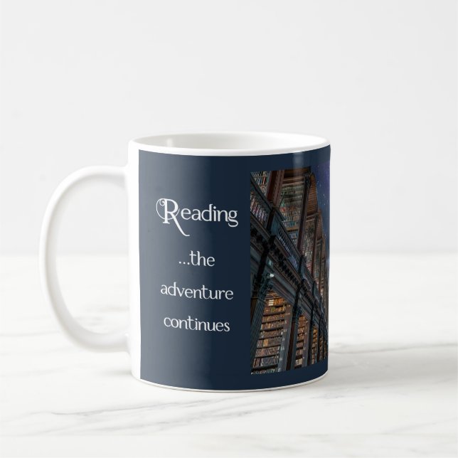 Lesen ... das Abenteuer setzt Kaffee Tasse (Links)