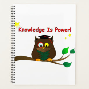 Lesen eines klugen Owl Planer