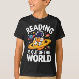 Lesen ist außerirdisch lustige Weltraum-Bücher T-Shirt