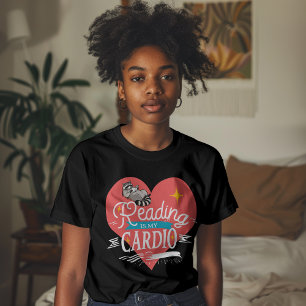 Lesen ist mein Kardio rotes Herz Waschbär T-Shirt