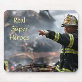 Lesen Sie Super Helden, Feuerwehrmann bei 911 Twin Mousepad