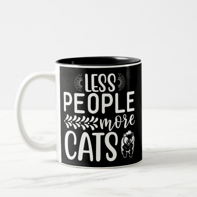 Less People, More Cats Zweifarbige Tasse (Links)