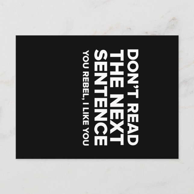 Lest meinen T - Shirt nicht durch die Sonne! Postkarte (Vorderseite)