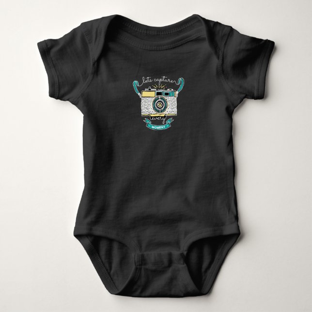 Let’s every-Moment Baby Strampler (Vorderseite)