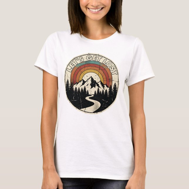 Let’s Get Lost Retro Mountain Adventure Outdoor T-Shirt (Vorderseite)