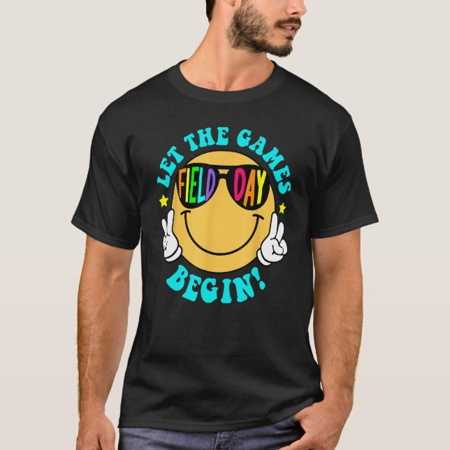Let The Games Field Day Begin Smile Face Groovy Te T-Shirt (Vorderseite)