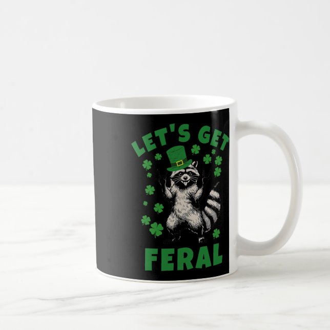 Let's Get Feral Raccoon St Patricks Day Shamrocks  Kaffeetasse (Rechts)