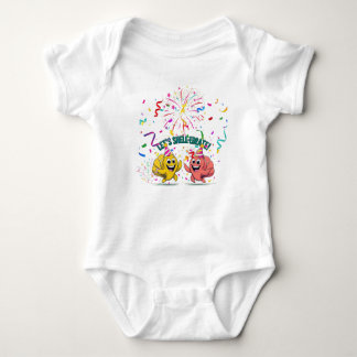 Let's shell-ebrate! baby strampler