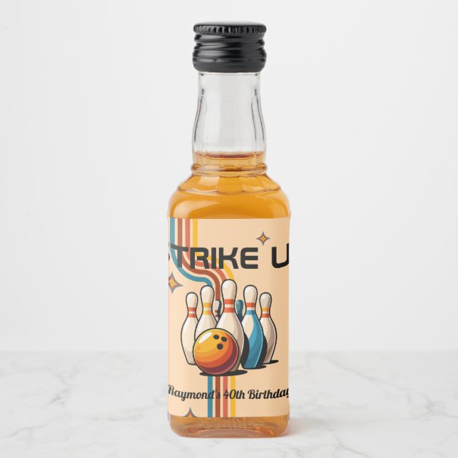 Let's Strike Up Some Fun Bowling Birthday Party Alkoholflaschenetikett (Vorderseite)