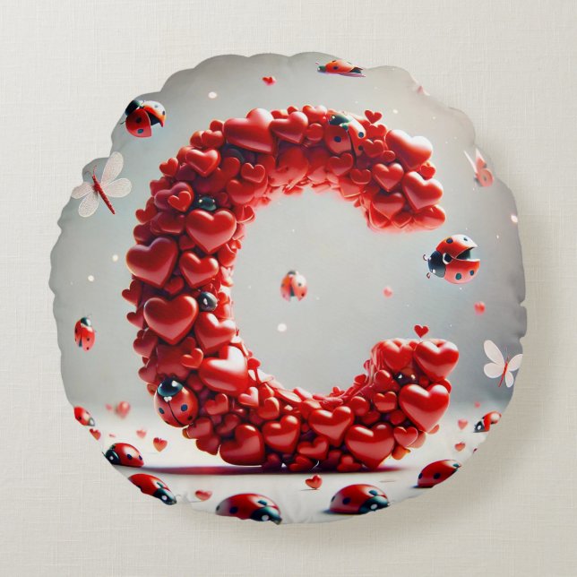 Letter C Creative Heart Cluster Rundes Kissen (Vorderseite)
