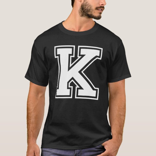 Letter K Hauptstadt Alphabet Uni Varsity Monogramm T-Shirt (Vorderseite)