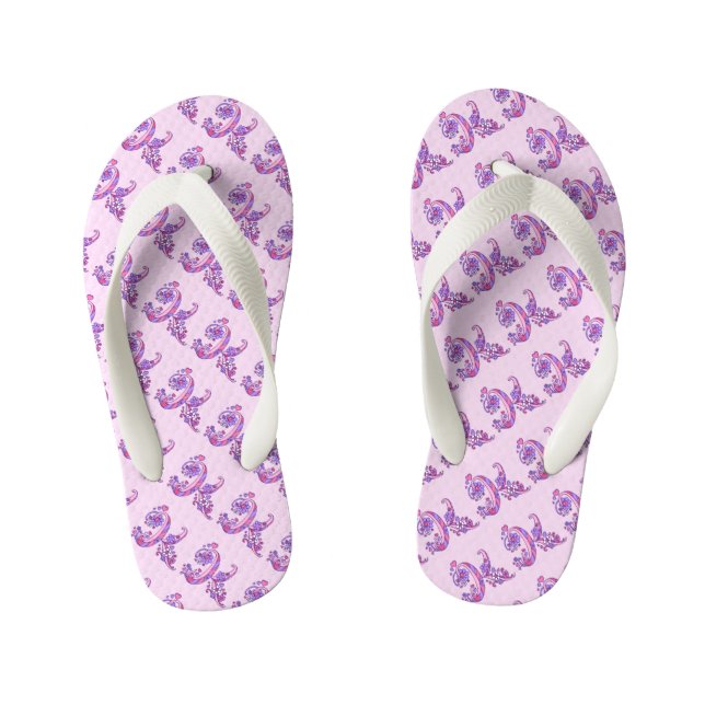 Letter K Monogramm Doodle Art Flip Flops (Fußbett)