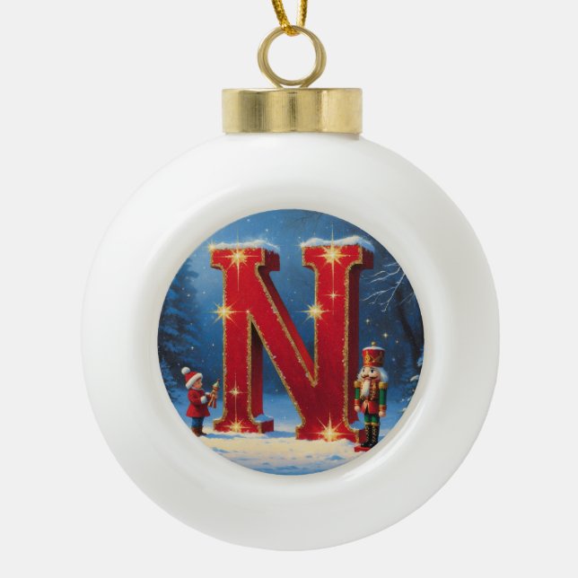 Letter N Christmas Nutcracker Personalized Initial Keramik Kugel-Ornament (Vorderseite)