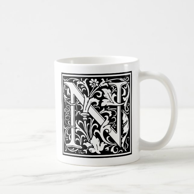 Letter N Mittelalterliche Monogram Art Nouveau Tasse (Rechts)