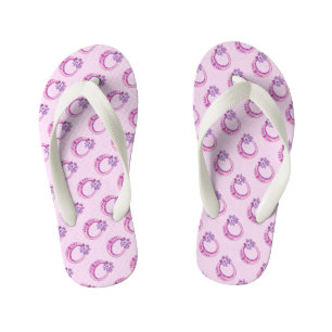 Letter O Monogramm Doodle Art Flip Flops