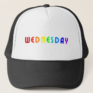 Lettering Design ‘Wednesday’ in Rainbow Colors Truckerkappe