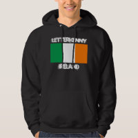 Letterkenny, Irland mit irischer Flagge