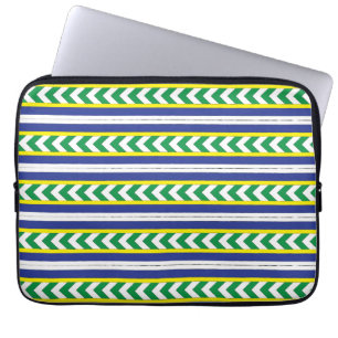 Lettische Volkskunst in Grün und Blau Laptopschutzhülle