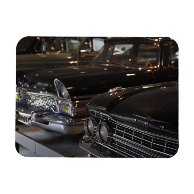 Lettland, Riga, Riga Motor Museum, Autos Magnet (Horizontal)