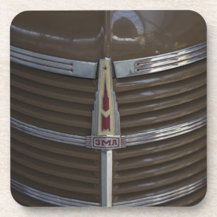 Lettland, Riga, Riga Motor Museum, Kapuzendekorati Untersetzer