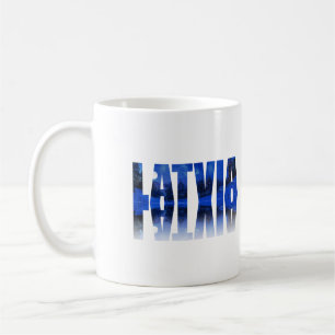 Lettland Winterabendtext mit Reflektion Kaffeetasse