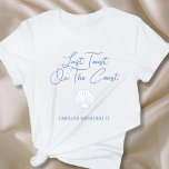 Letzten Toast am Strand Bachelorette T-Shirt<br><div class="desc">Suchen Sie das perfekte Shirt für Ihren Junggeselinnen-Abschied oder Mädchenwochenende? Unser Shirt "Last Toast on the Coast" ist die ultimative Wahl für ein lustiges und stilvolles Fest am Meer. Dieses trendige Shirt besticht durch ein zauberhaftes hellblaues Design mit einem niedlichen Muschel-Motiv und eignet sich hervorragend für unvergessliche Erinnerungen mit Ihrer...</div>